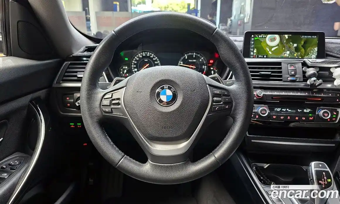 BMW 3 серия 2018 2.0 автомат (гидро), фото 19