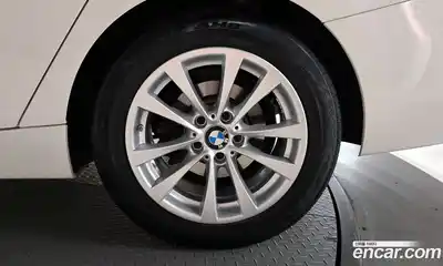 BMW 3 серия 2018 2.0 автомат (гидро), миниатюра 7