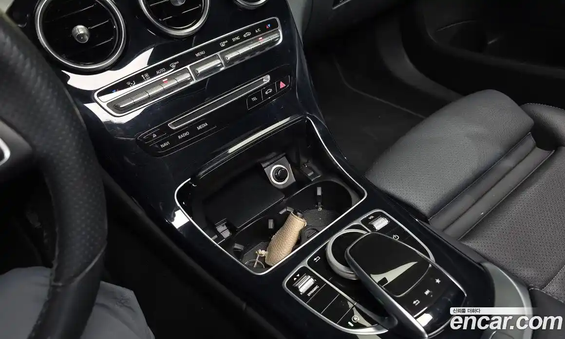 Mercedes-Benz C-Class 2017 2.0 автомат (гидро), фото 23 Mercedes-Benz C-Class 2017 2.0 автомат (гидро), фото 23