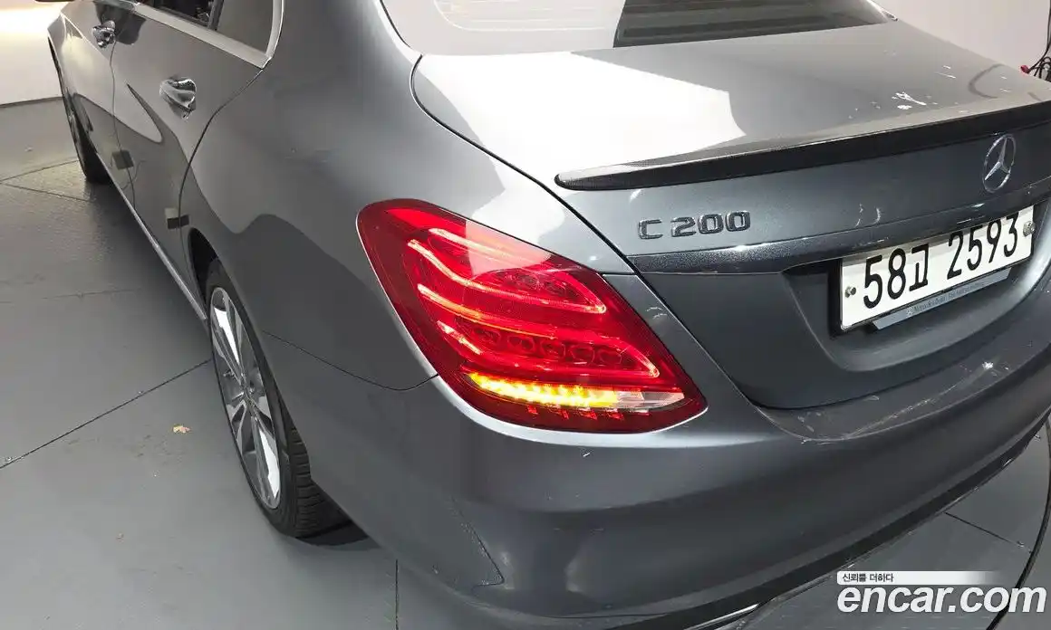 Mercedes-Benz C-Class 2017 2.0 автомат (гидро), фото 9 Mercedes-Benz C-Class 2017 2.0 автомат (гидро), фото 9