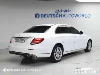 Mercedes-Benz E-Class 2018 2.0 автомат (гидро), миниатюра 3