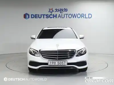 Mercedes-Benz E-Class 2018 2.0 автомат (гидро), миниатюра 4