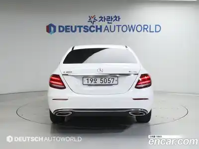 Mercedes-Benz E-Class 2018 2.0 автомат (гидро), миниатюра 5