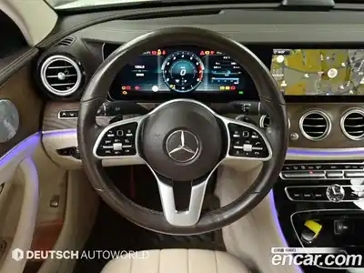 Mercedes-Benz E-Class 2018 2.0 автомат (гидро), миниатюра 7