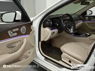 Mercedes-Benz E-Class 2018 2.0 автомат (гидро), миниатюра 9