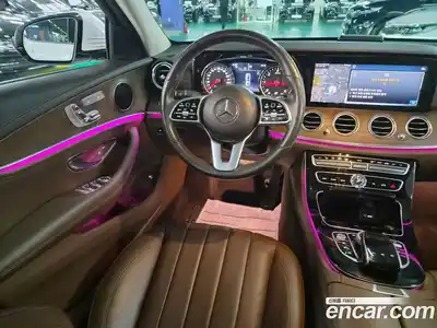 Mercedes-Benz E-Class 2019 1.9 автомат (гидро), миниатюра 12
