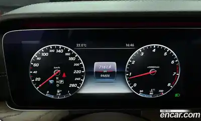 Mercedes-Benz E-Class 2017 2.0 автомат (гидро), миниатюра 11
