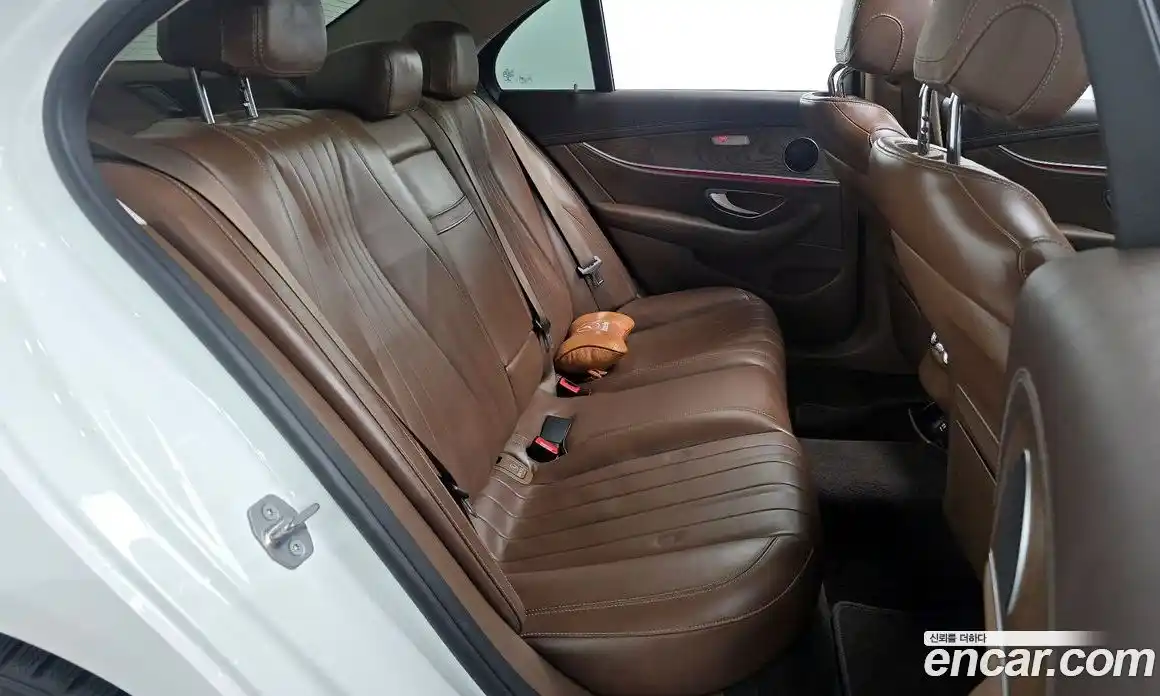 Mercedes-Benz E-Class 2017 2.0 автомат (гидро), фото 17