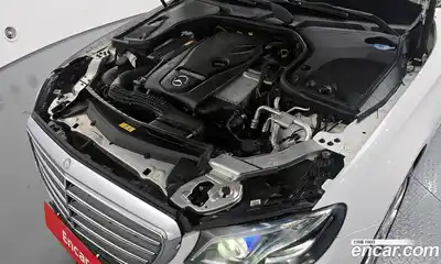 Mercedes-Benz E-Class 2017 2.0 автомат (гидро), миниатюра 6