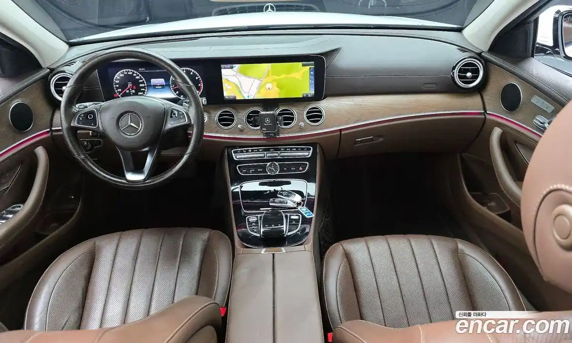 Mercedes-Benz E-Class 2017 2.0 автомат (гидро), фото 10