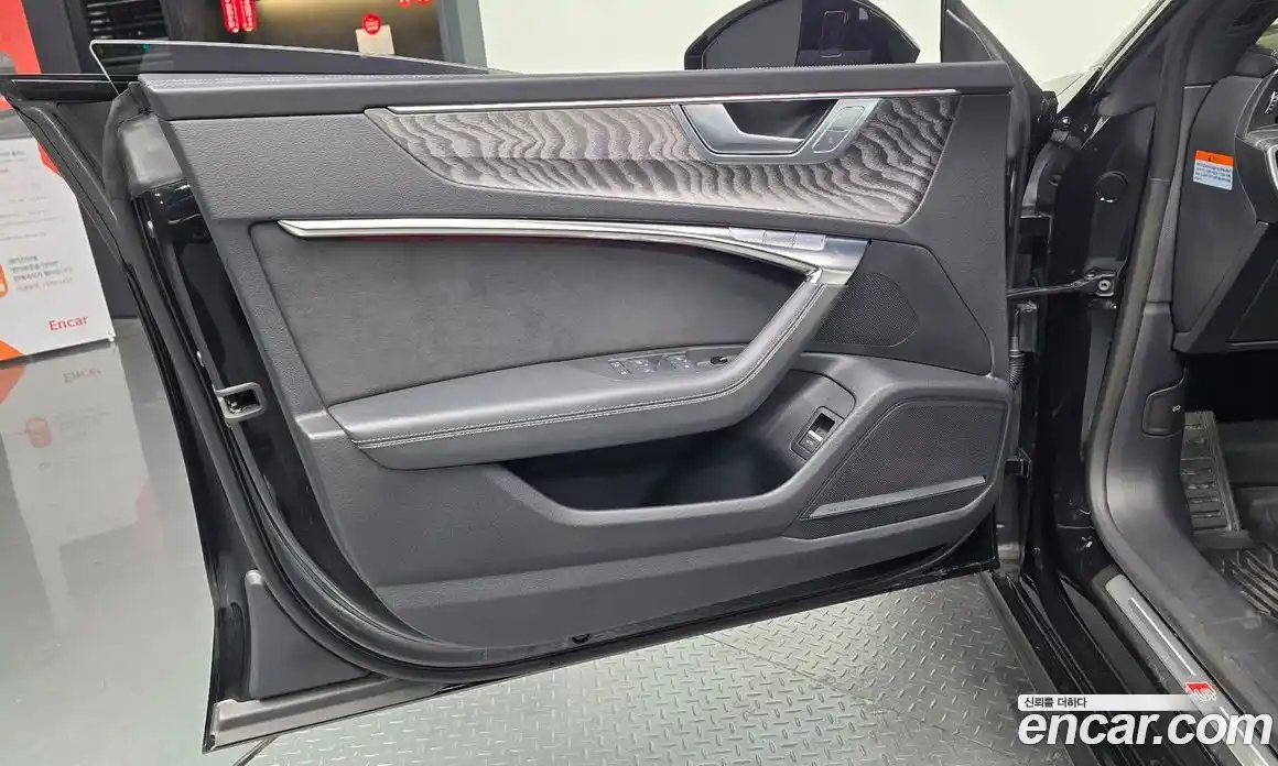 Audi A7 2025 3.0 автомат (гидро), фото 13