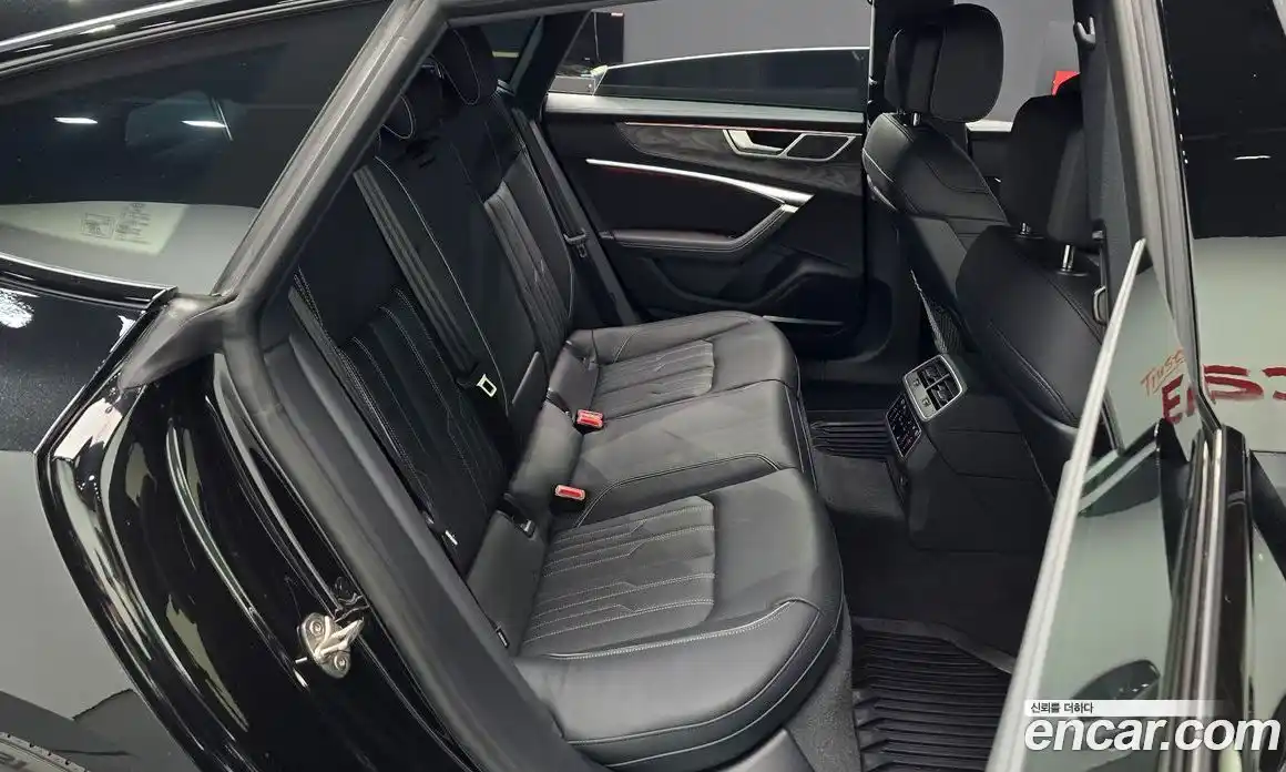 Audi A7 2025 3.0 автомат (гидро), фото 15