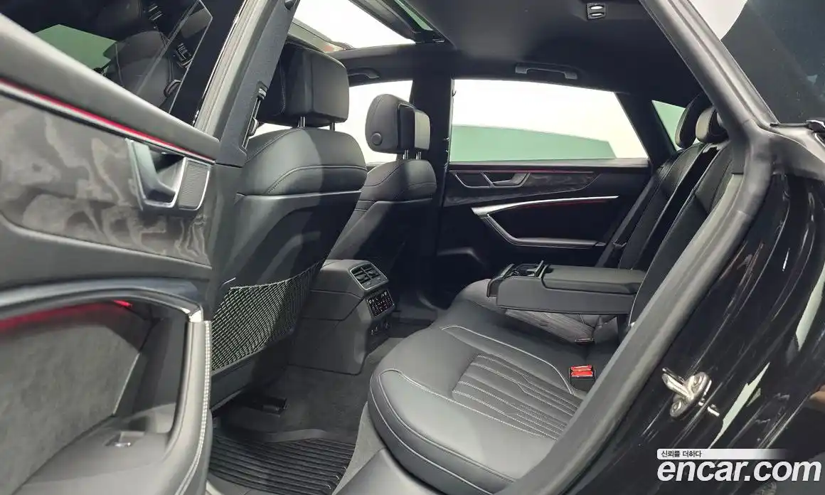 Audi A7 2025 3.0 автомат (гидро), фото 17