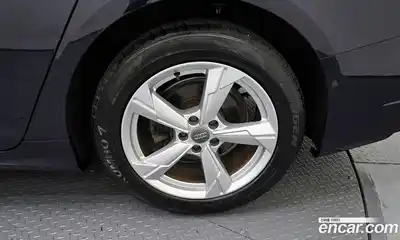 Audi A6 2021 2.0 автомат (гидро), миниатюра 7