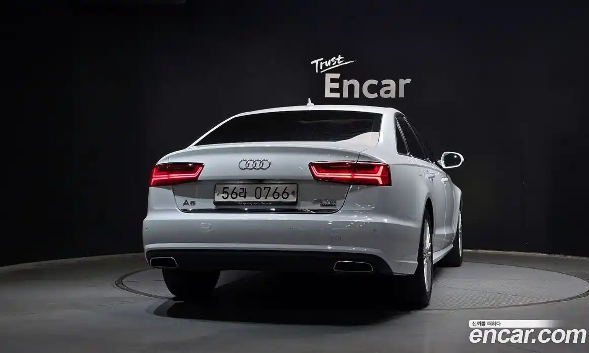 Audi A6 2016 2.0 автомат (гидро), фото 4