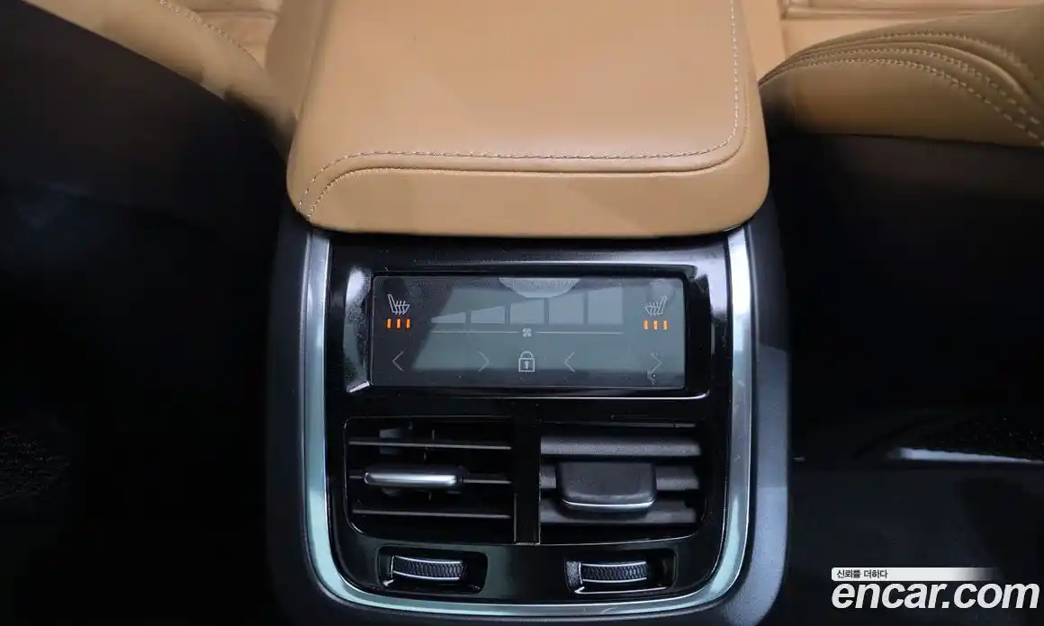 Volvo V60 2020 2.0 автомат (гидро), фото 22