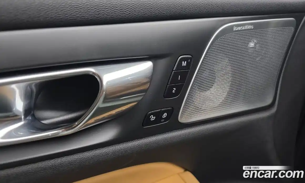 Volvo V60 2020 2.0 автомат (гидро), фото 23