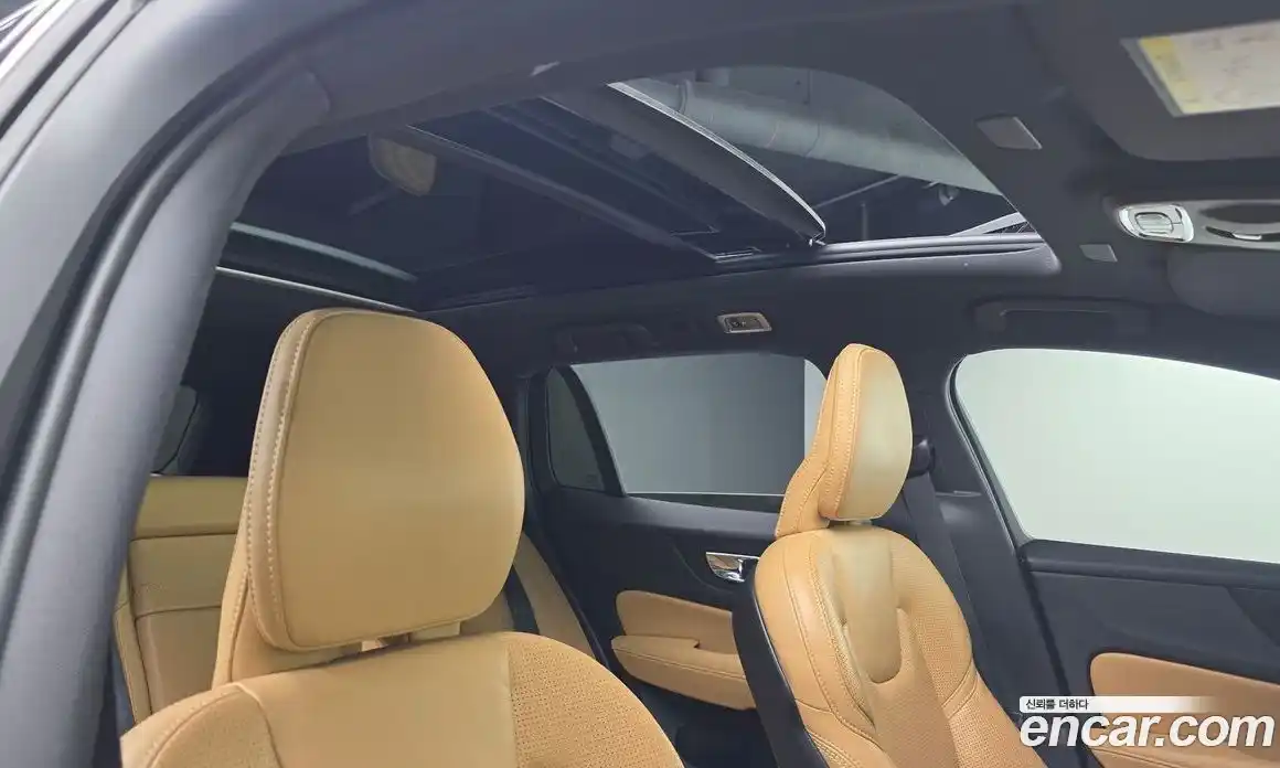 Volvo V60 2020 2.0 автомат (гидро), фото 24