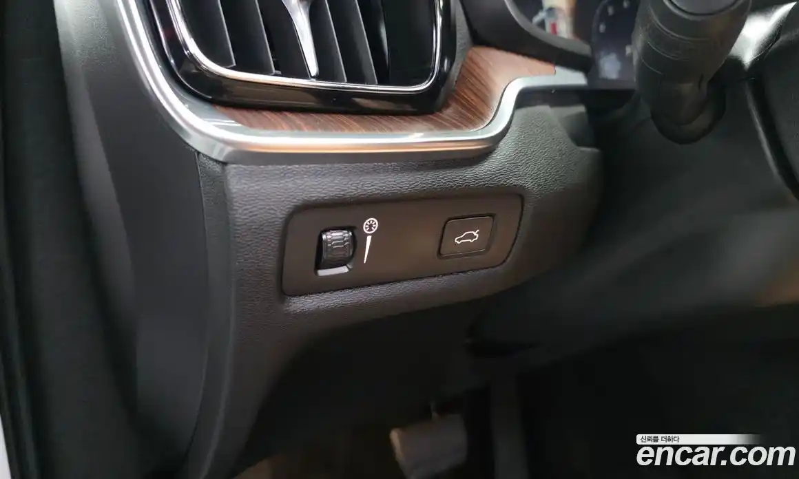 Volvo V60 2020 2.0 автомат (гидро), фото 32