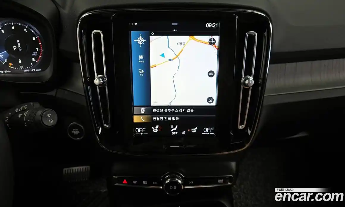 Volvo XC40 2021 2.0 автомат (гидро), фото 20