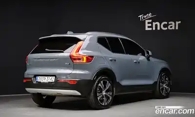 Volvo XC40 2021 2.0 автомат (гидро), миниатюра 2