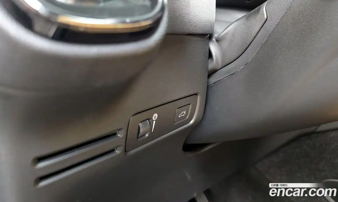 Volvo XC40 2021 2.0 автомат (гидро), фото 27