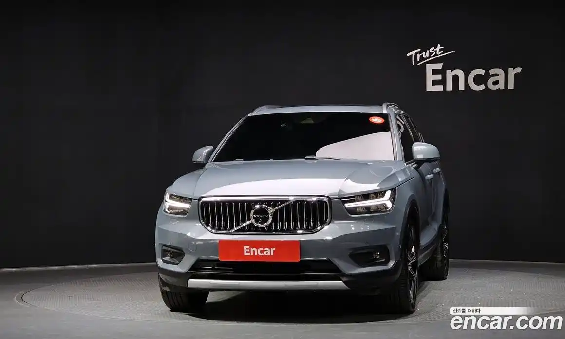 Volvo XC40 2021 2.0 автомат (гидро), фото 3