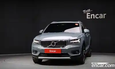 Volvo XC40 2021 2.0 автомат (гидро), миниатюра 3