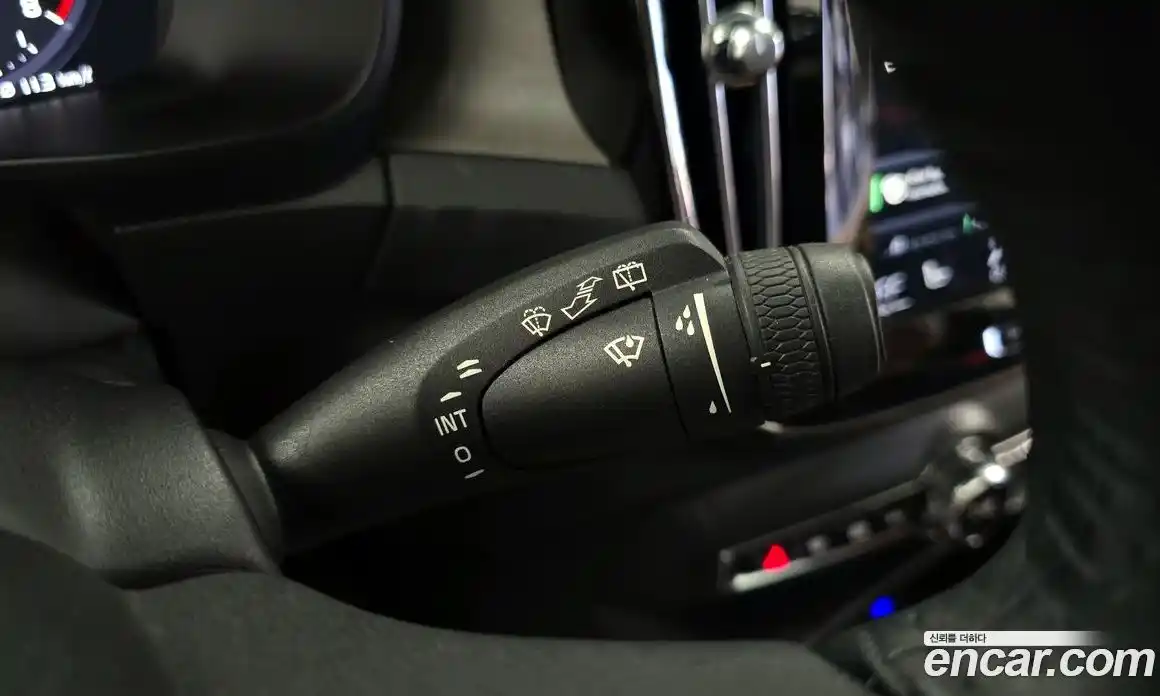Volvo XC40 2021 2.0 автомат (гидро), фото 33