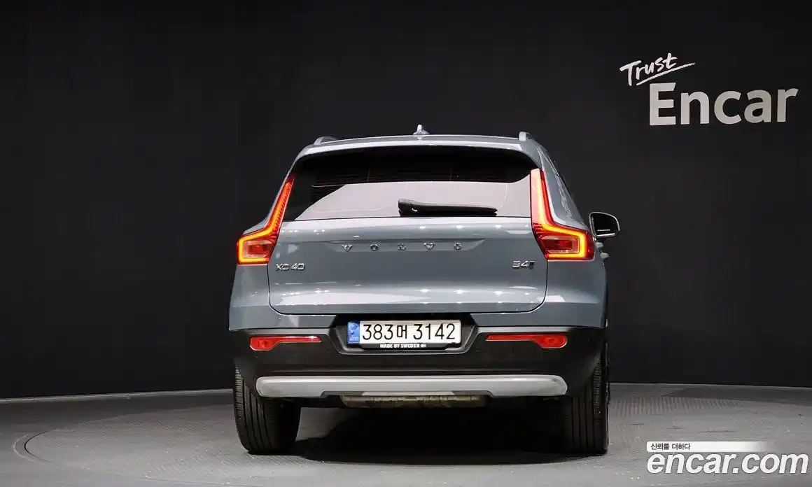 Volvo XC40 2021 2.0 автомат (гидро), фото 4