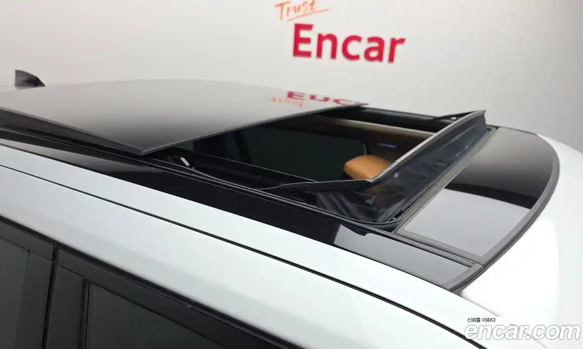 Land Rover Range Rover 2019 4.4 автомат (гидро), фото 20