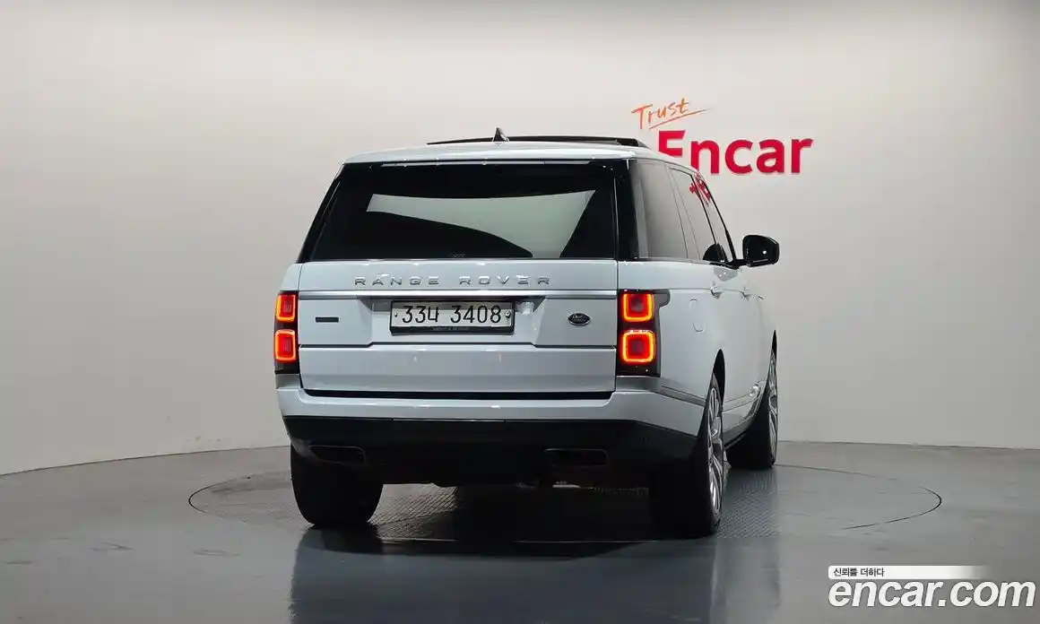 Land Rover Range Rover 2019 4.4 автомат (гидро), фото 4