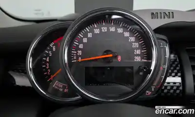 Mini Cooper 2018 2.0 автомат (гидро), миниатюра 11