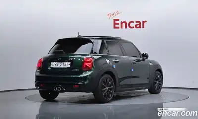 Mini Cooper 2018 2.0 автомат (гидро), миниатюра 2