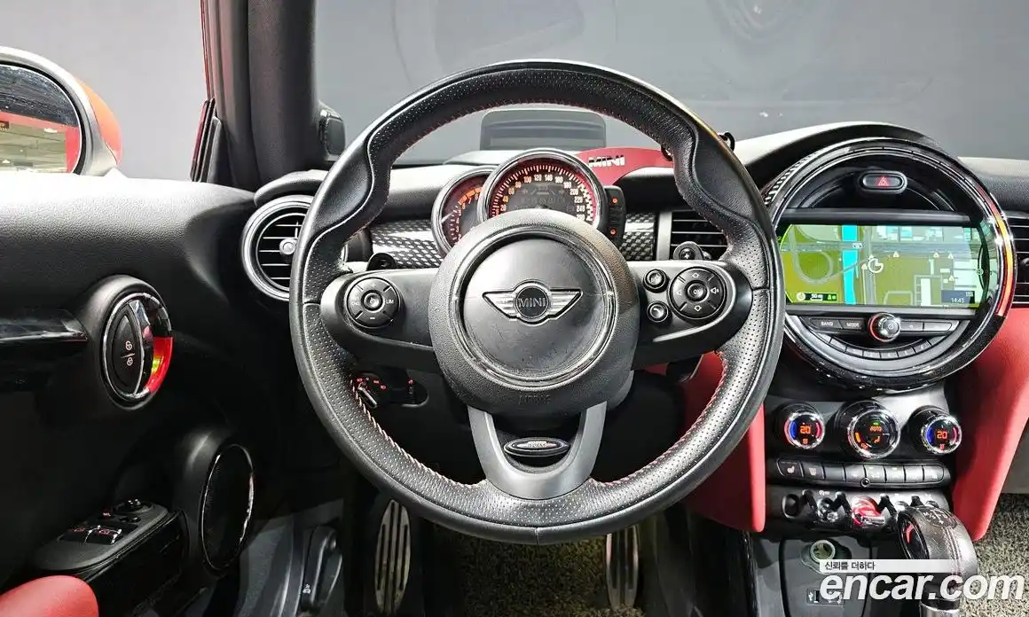 Mini Cooper 2016 2.0 автомат (гидро), фото 12