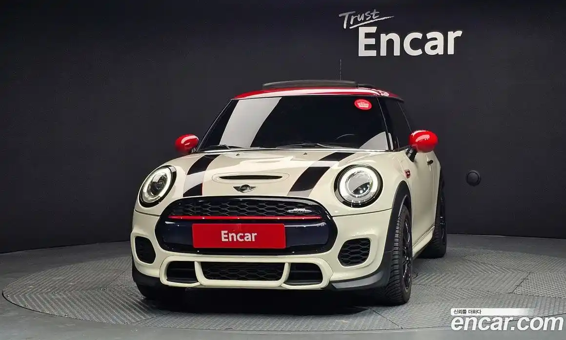 Mini Cooper 2016 2.0 автомат (гидро), фото 3