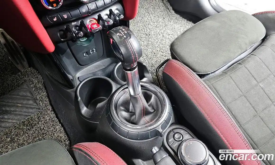 Mini Cooper 2016 2.0 автомат (гидро), фото 9