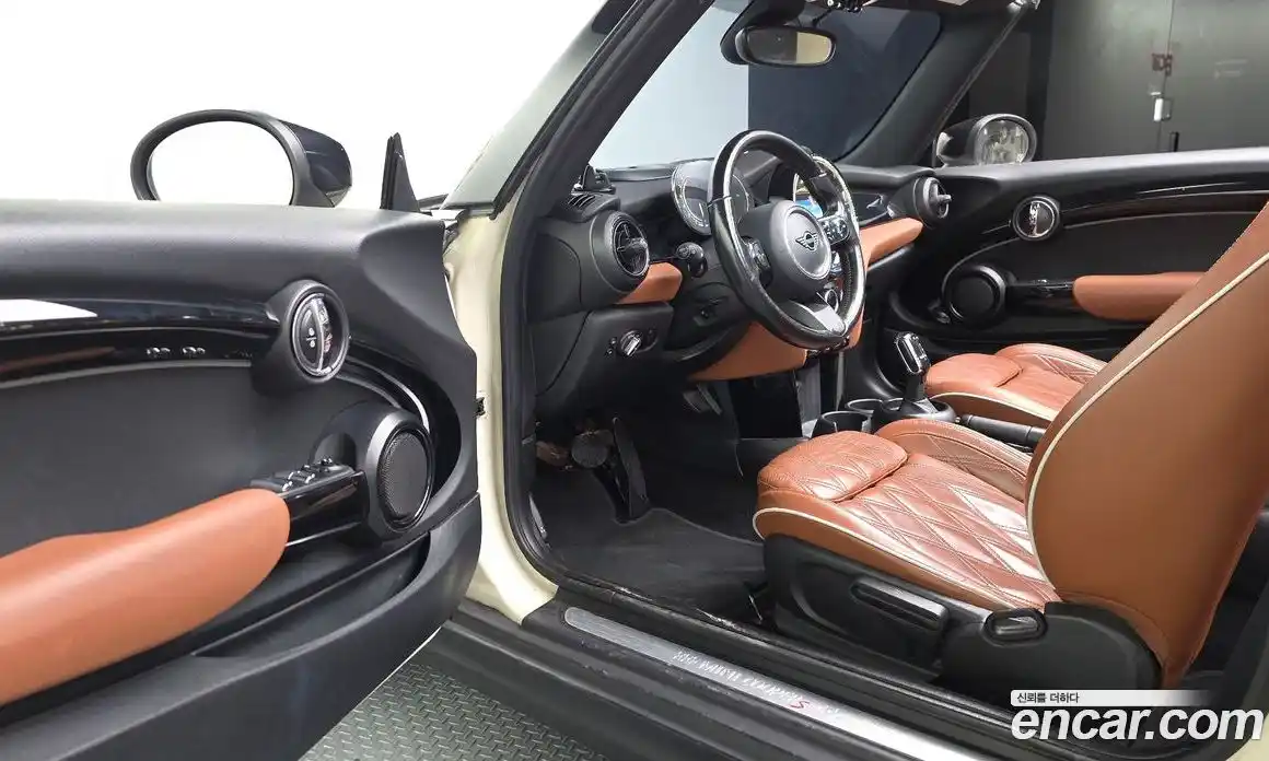 Mini Cooper Convertible 2022 2.0 автомат (гидро), фото 13