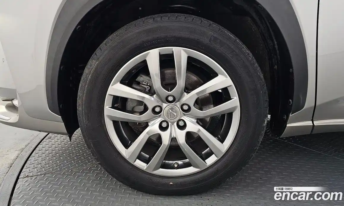 Lexus NX 2017 2.5 гидро, фото 5