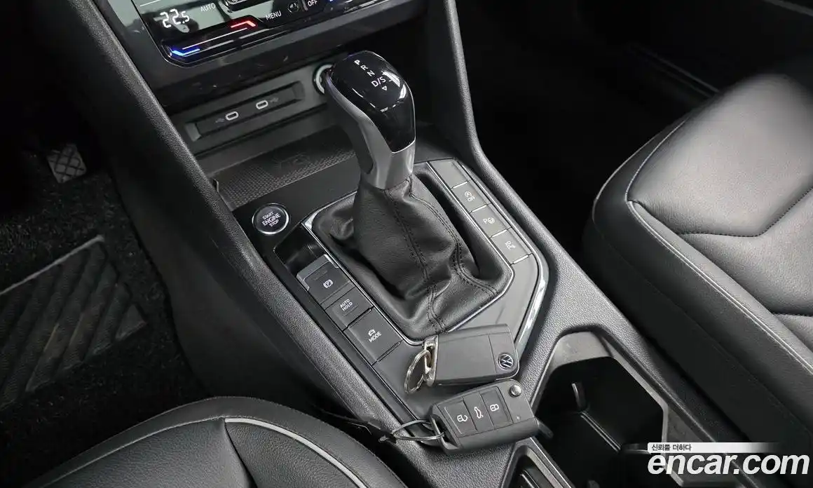 Volkswagen Tiguan 2022 2.0 автомат (гидро), фото 12