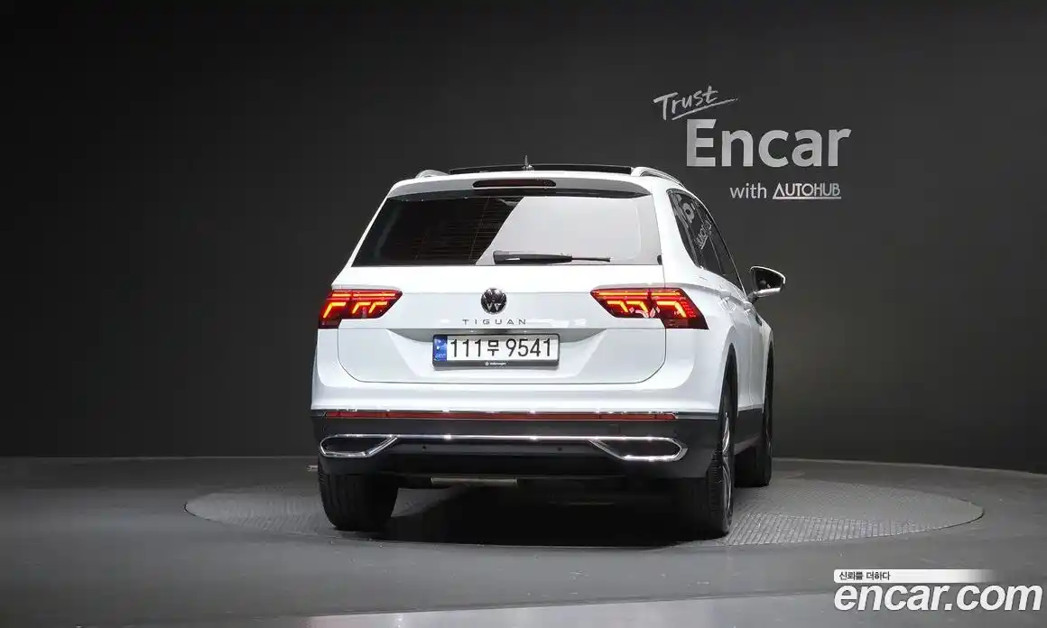 Volkswagen Tiguan 2022 2.0 автомат (гидро), фото 4