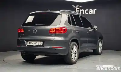 Volkswagen Tiguan 2012 2.0 автомат (гидро), миниатюра 2