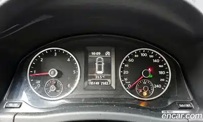 Volkswagen Tiguan 2012 2.0 автомат (гидро), миниатюра 8