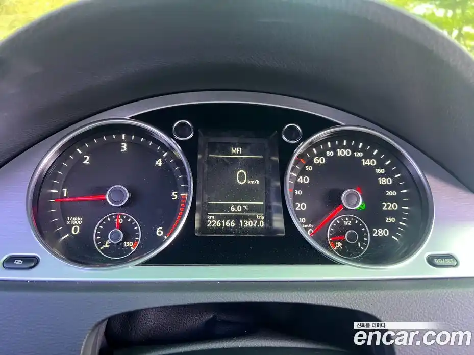 Volkswagen CC 2010 2.0 автомат (гидро), фото 12