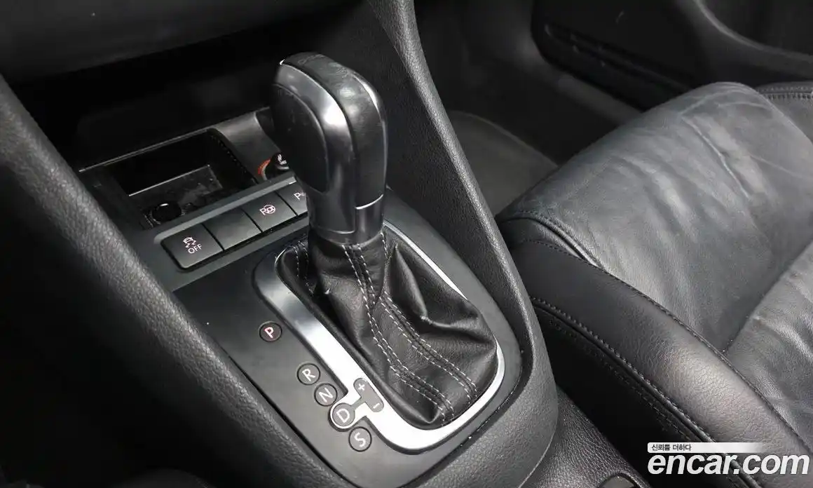 Volkswagen Golf 2012 2.0 автомат (гидро), фото 9