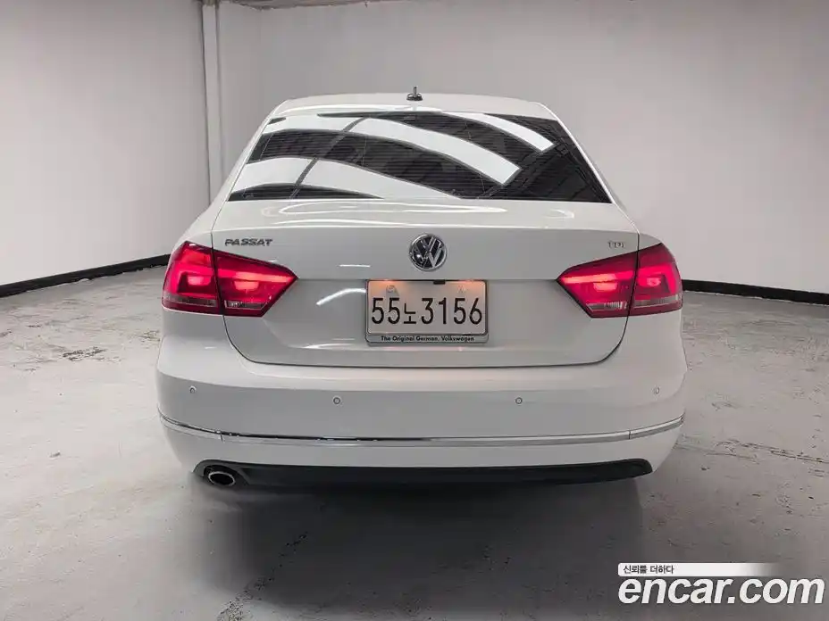 Volkswagen Passat 2012 2.0 автомат (гидро), фото 4