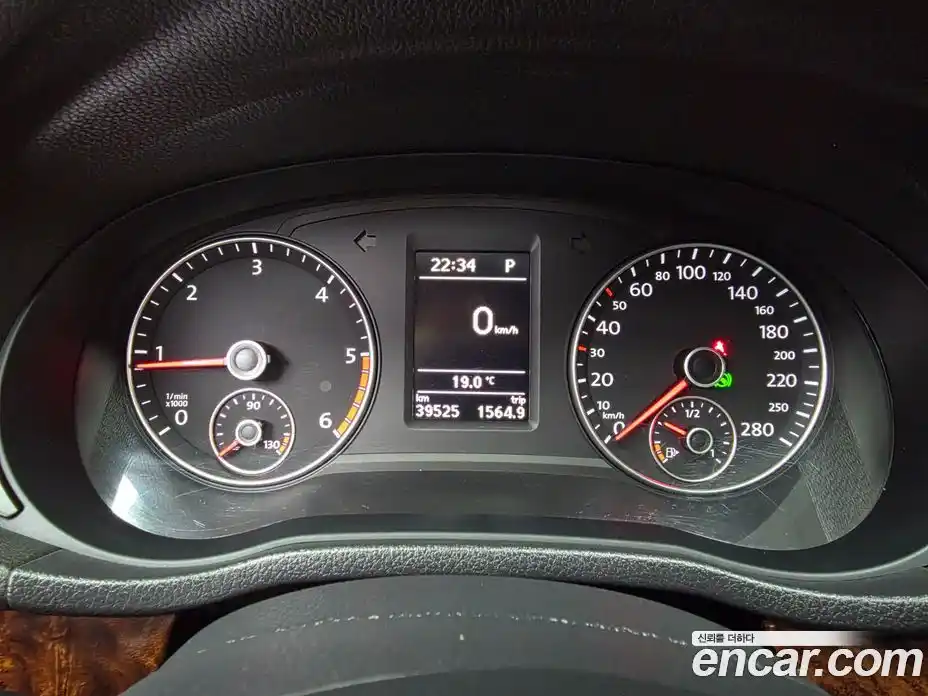 Volkswagen Passat 2012 2.0 автомат (гидро), фото 5