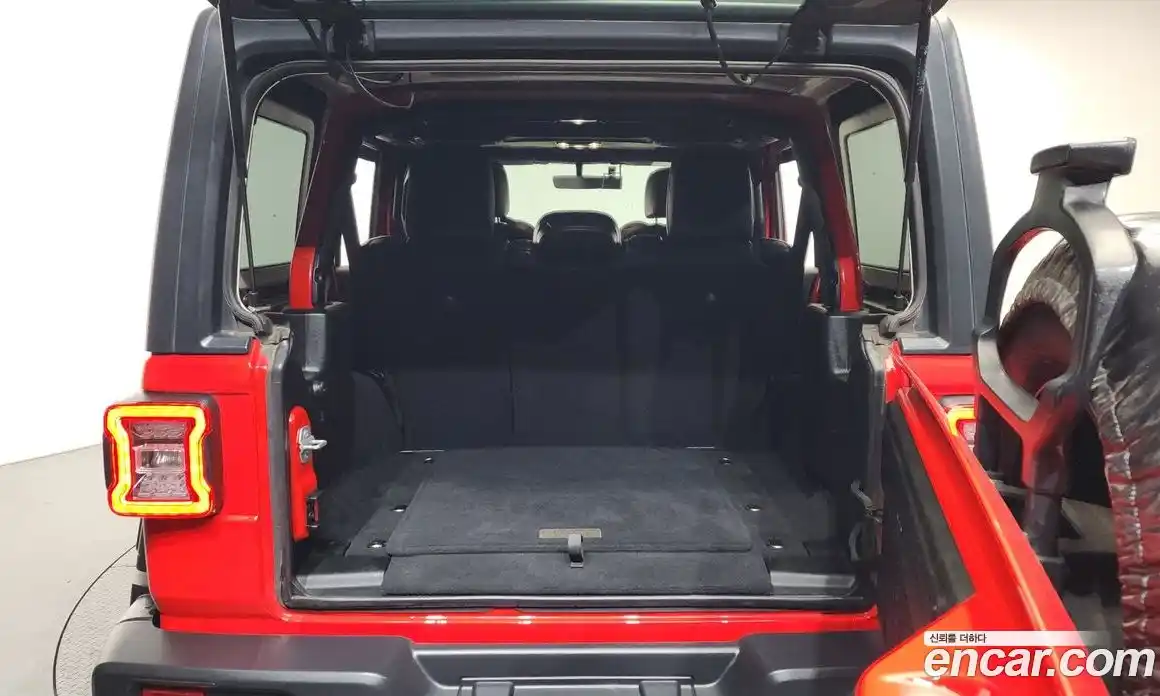 Jeep Wrangler 2021 2.0 автомат (гидро), фото 25