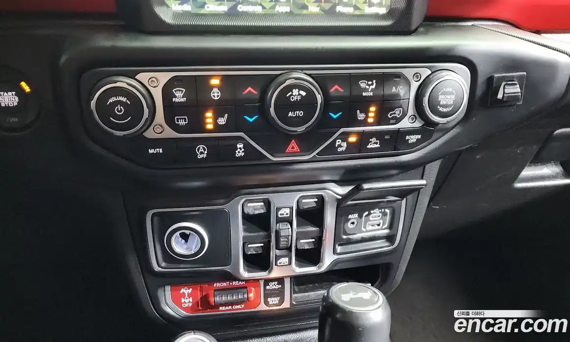 Jeep Wrangler 2021 2.0 автомат (гидро), фото 32