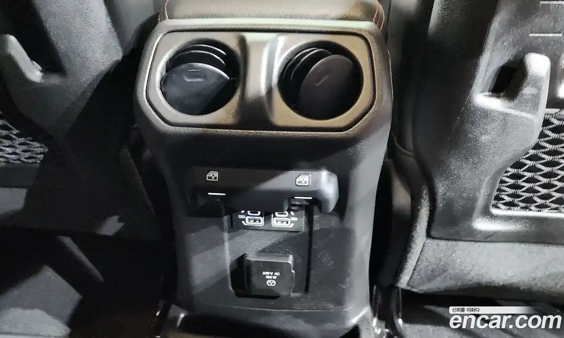 Jeep Wrangler 2021 2.0 автомат (гидро), фото 35